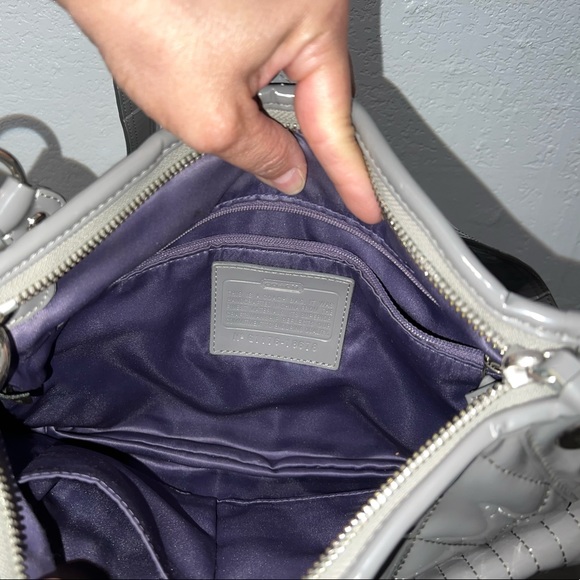 Authentic Coach Poppy Handbag - Picture 2 of 6